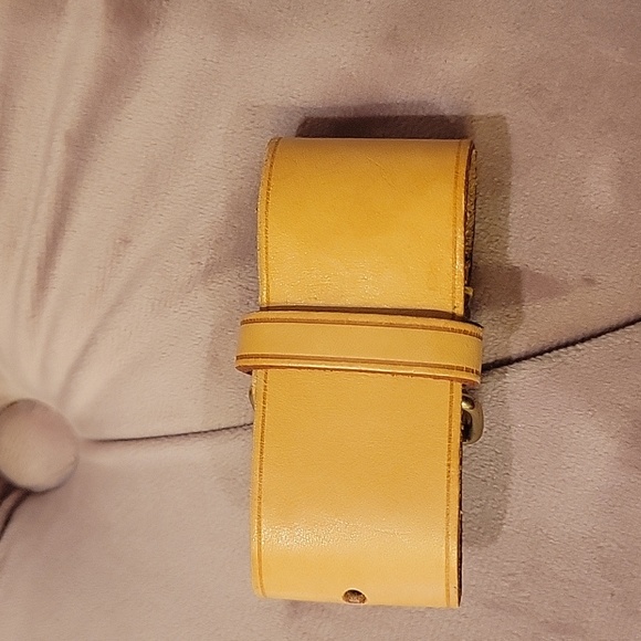 LOUIS VUITTON  Poignet - Picture 2 of 6